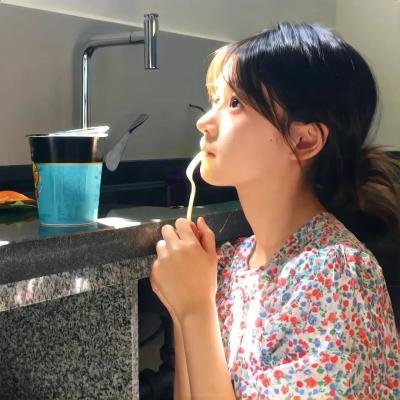 沉默一瞬